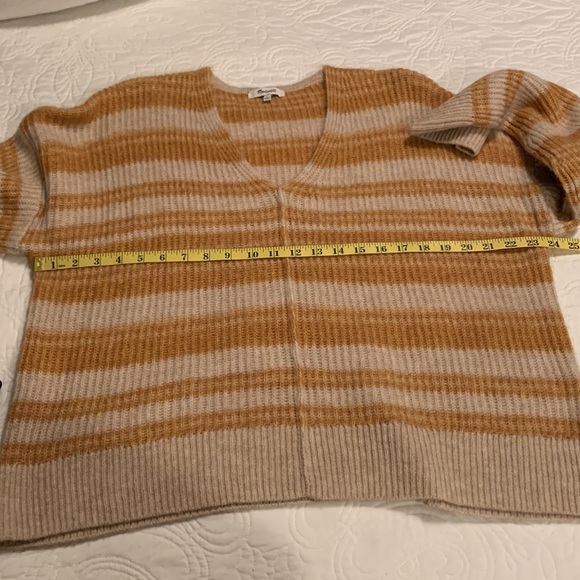 Madewell Space-Dyed Staley V-Neck Pullover Sweater, Size L - Picture 7 of 11